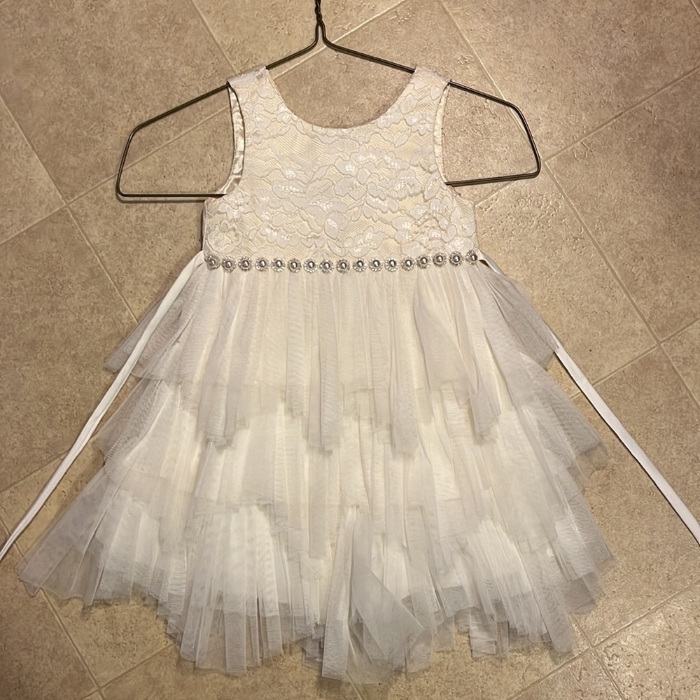 NWOT Cinderella brand pageant dress, white, pearl/gem accent. BEAUTIFUL! Size 4